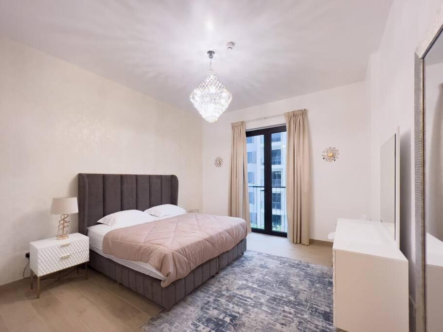 Lovely 2-Bedroom Vacation Home Near Beach Dubai Buitenkant foto